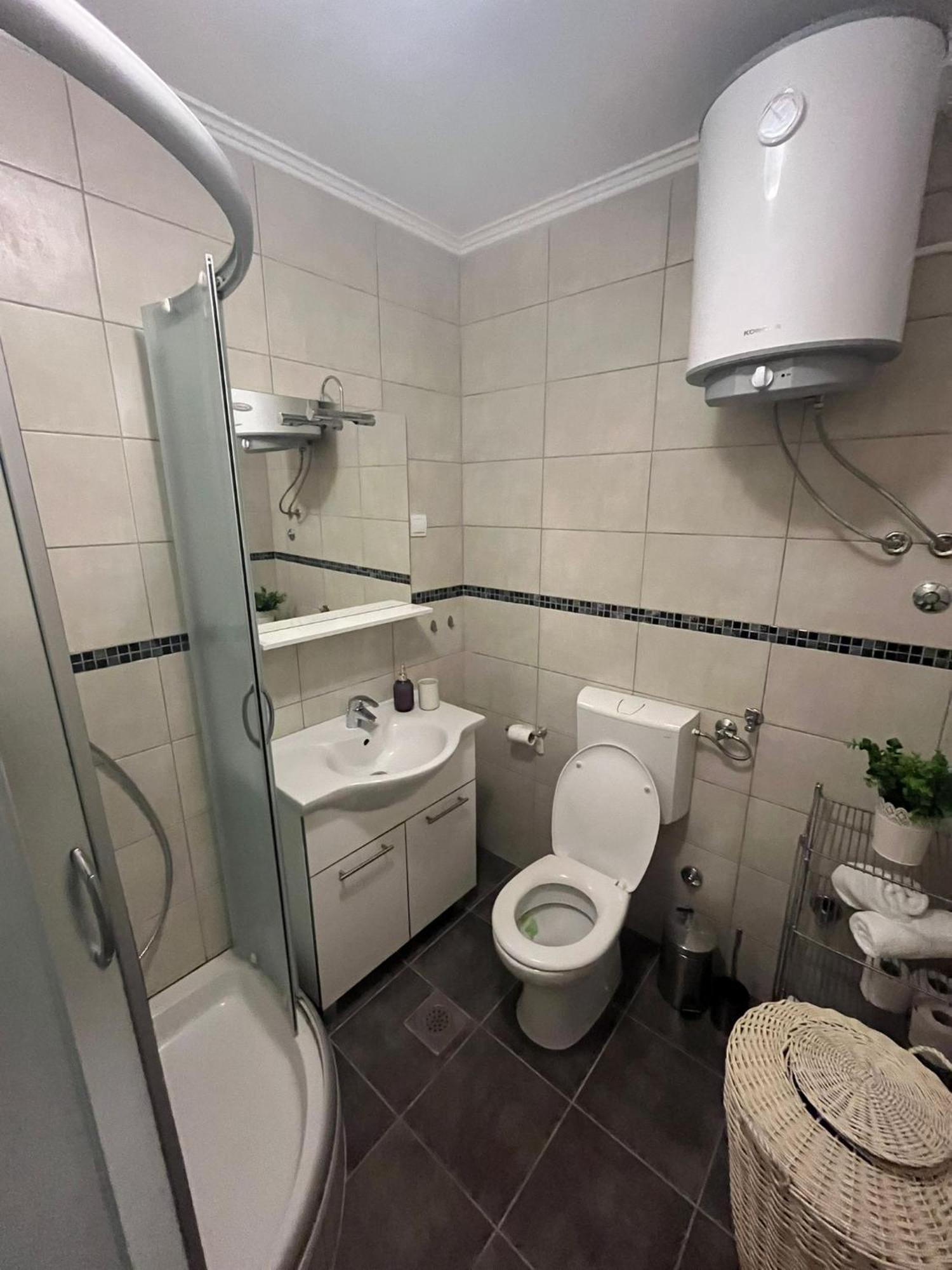 Main Street Apartment Ston Buitenkant foto