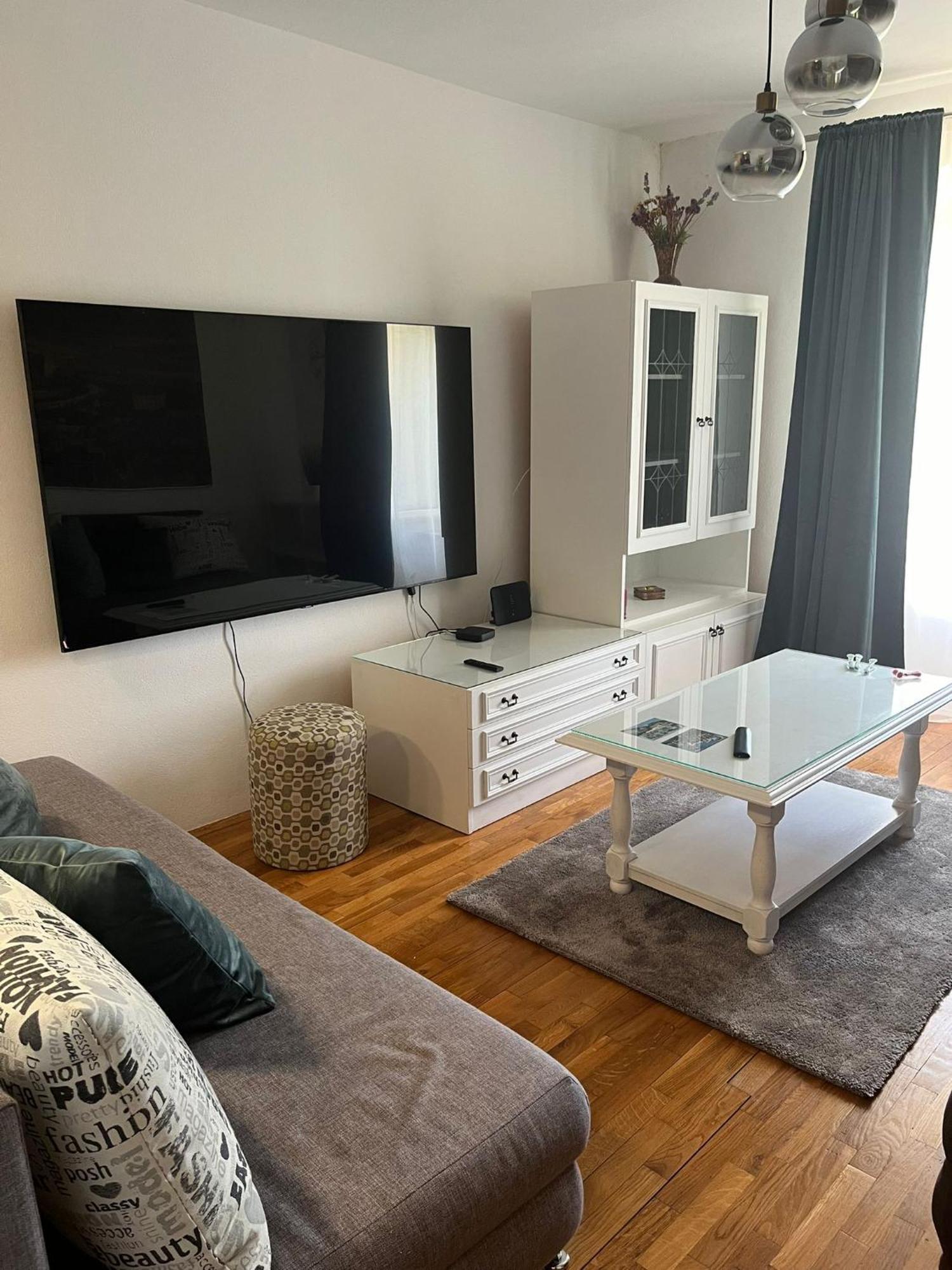 Main Street Apartment Ston Buitenkant foto