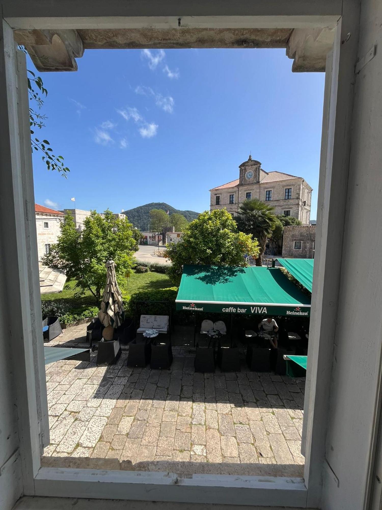Main Street Apartment Ston Buitenkant foto